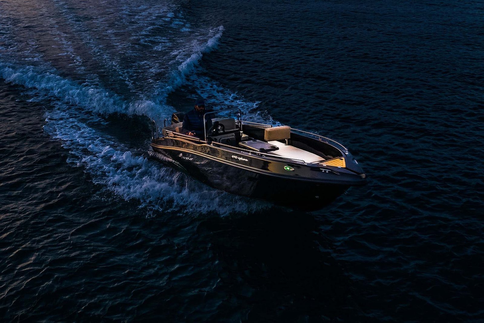 Nireus Black Edition